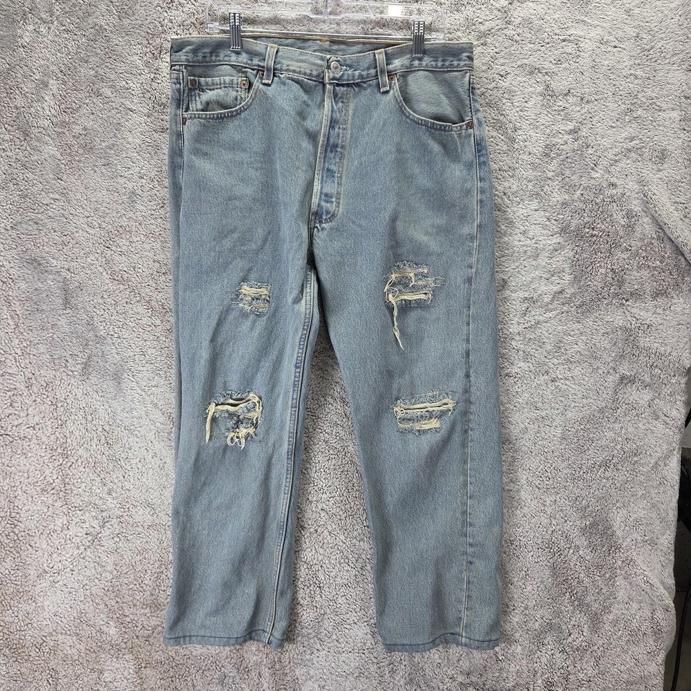 Vintage Levis 501 Jeans Mens Blue Regular Straight Light Wash USA Fits 34x24